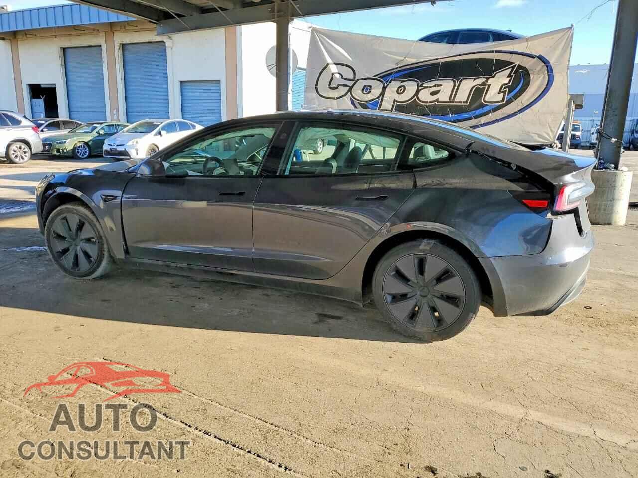 TESLA MODEL 3 2024 - 5YJ3E1EB8RF717162