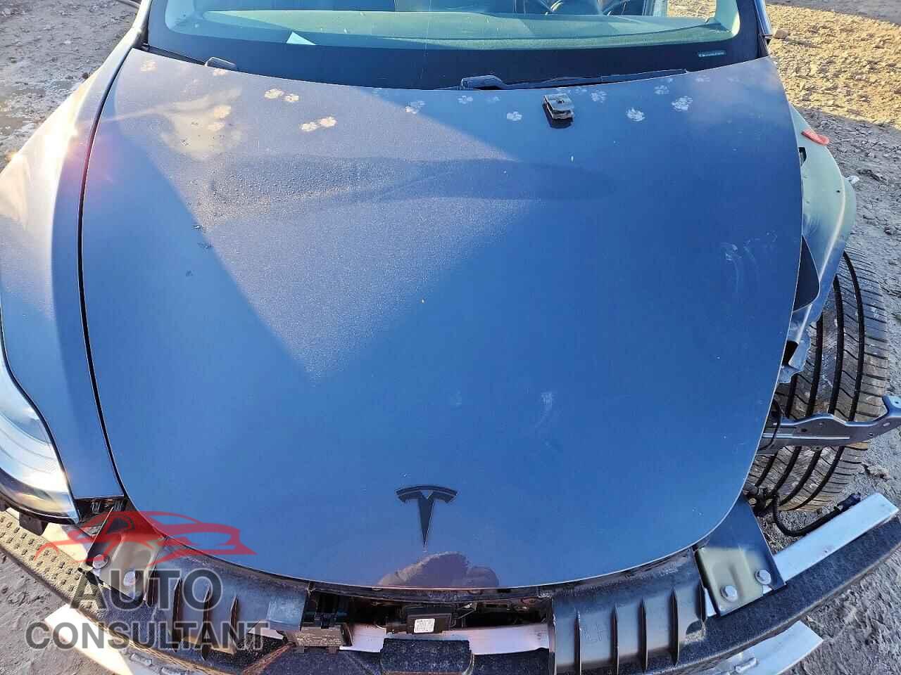 TESLA MODEL 3 2018 - 5YJ3E1EB9JF094090