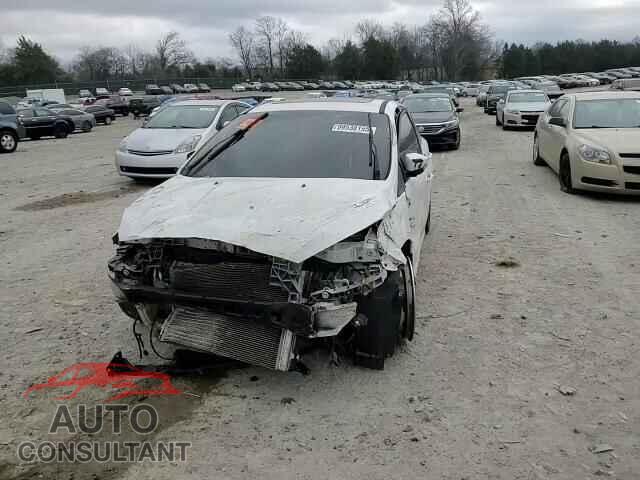FORD FOCUS 2015 - 1FADP3L91FL304119