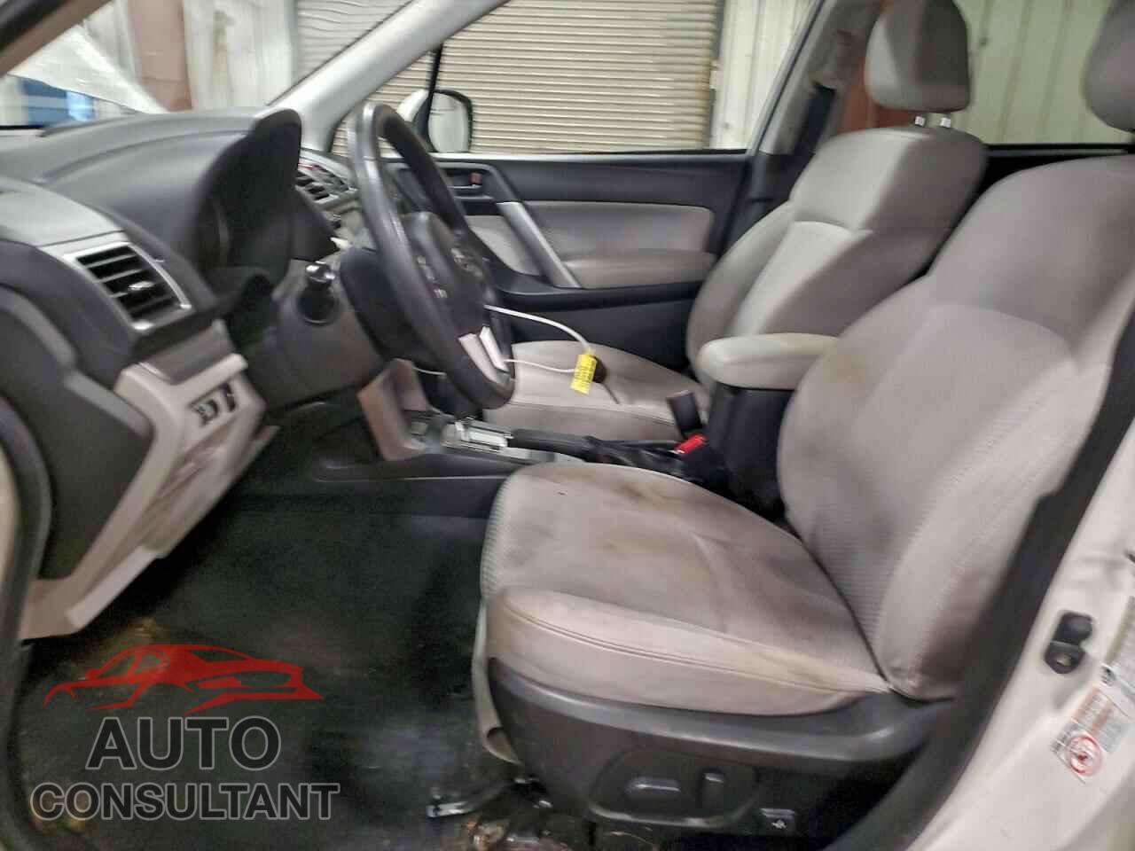 SUBARU FORESTER 2017 - JF2SJAEC6HH528722