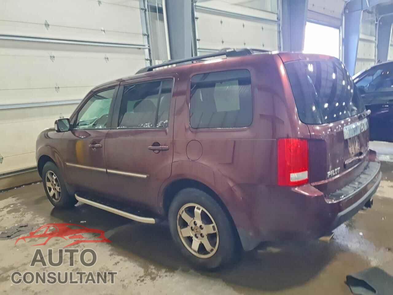HONDA PILOT 2011 - 5FNYF4H95BB026111