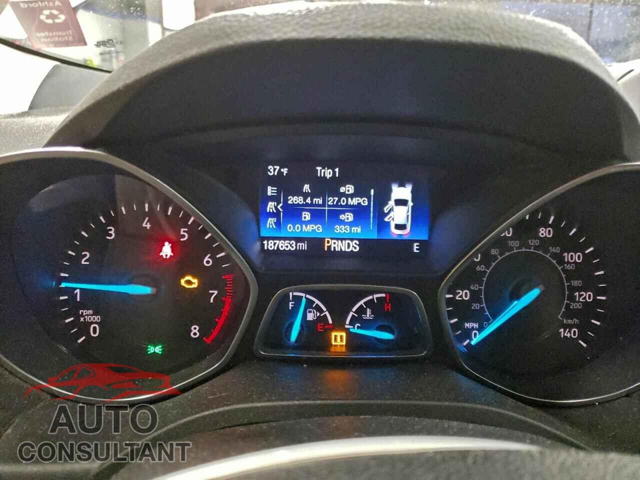 FORD ESCAPE 2017 - 1FMCU0F79HUB70931