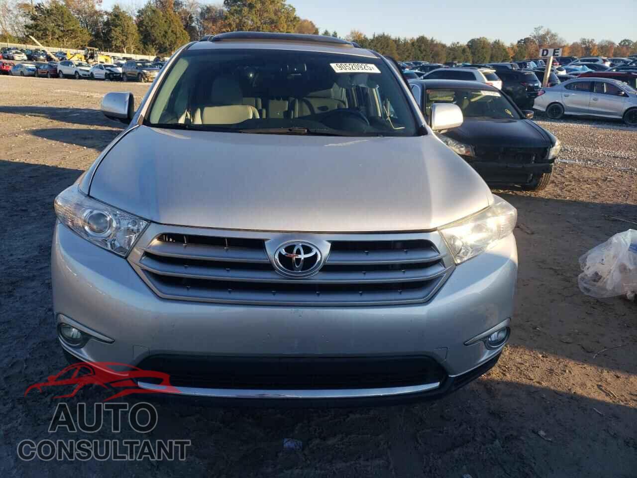 TOYOTA HIGHLANDER 2013 - 5TDDK3EH8DS207752