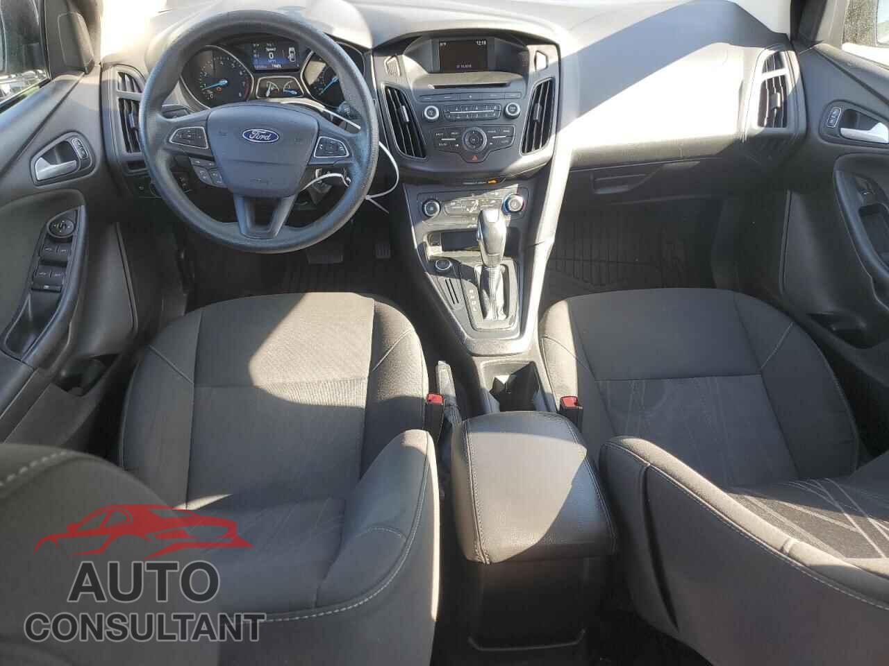 FORD FOCUS 2016 - 1FADP3F22GL365169