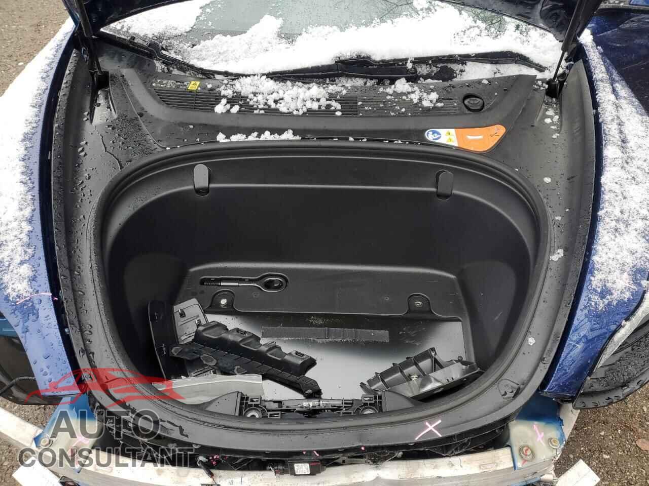 TESLA MODEL 3 2018 - 5YJ3E1EA2JF030111