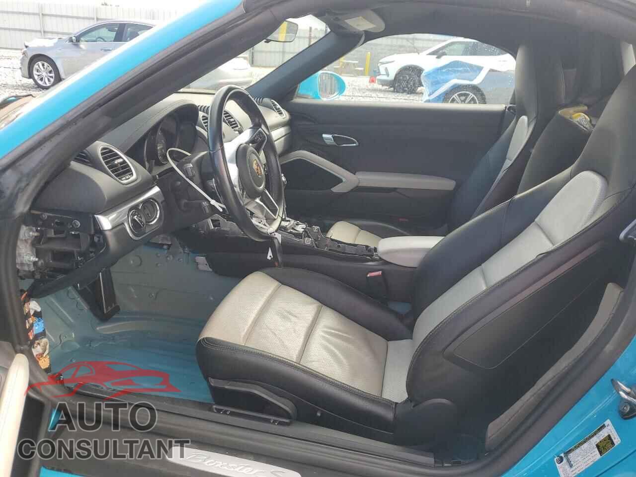PORSCHE BOXSTER 2018 - WP0CB2A85JS228217