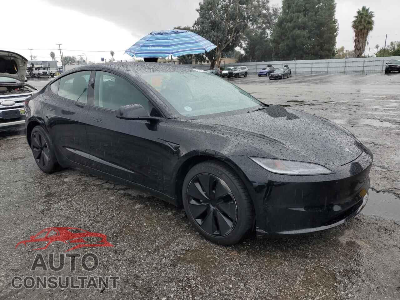 TESLA MODEL 3 2024 - 5YJ3E1EA2RF829866