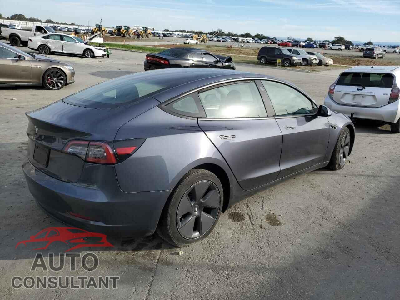 TESLA MODEL 3 2023 - 5YJ3E1EA3PF581477