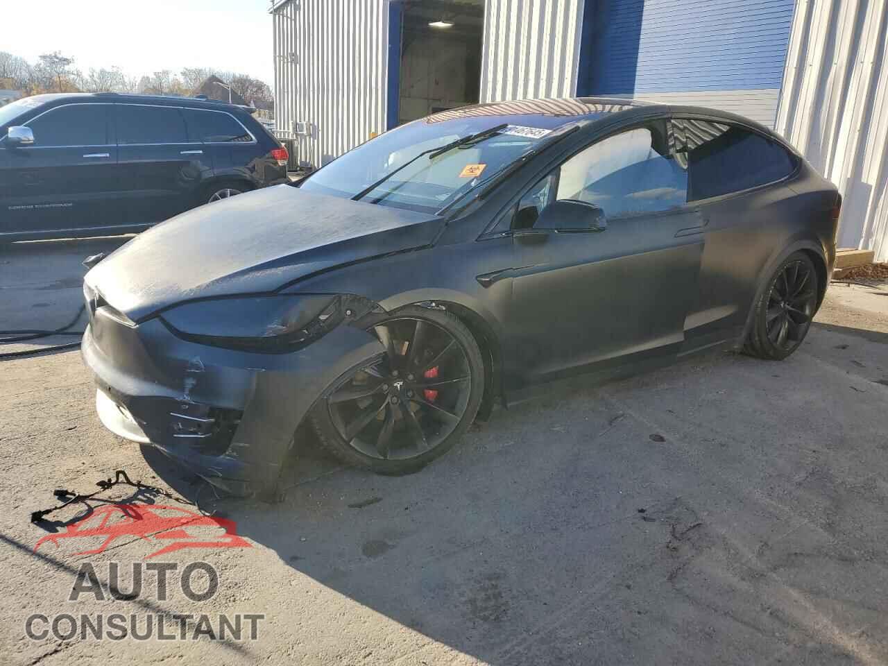 TESLA MODEL X 2020 - 5YJXCBE46LF283992
