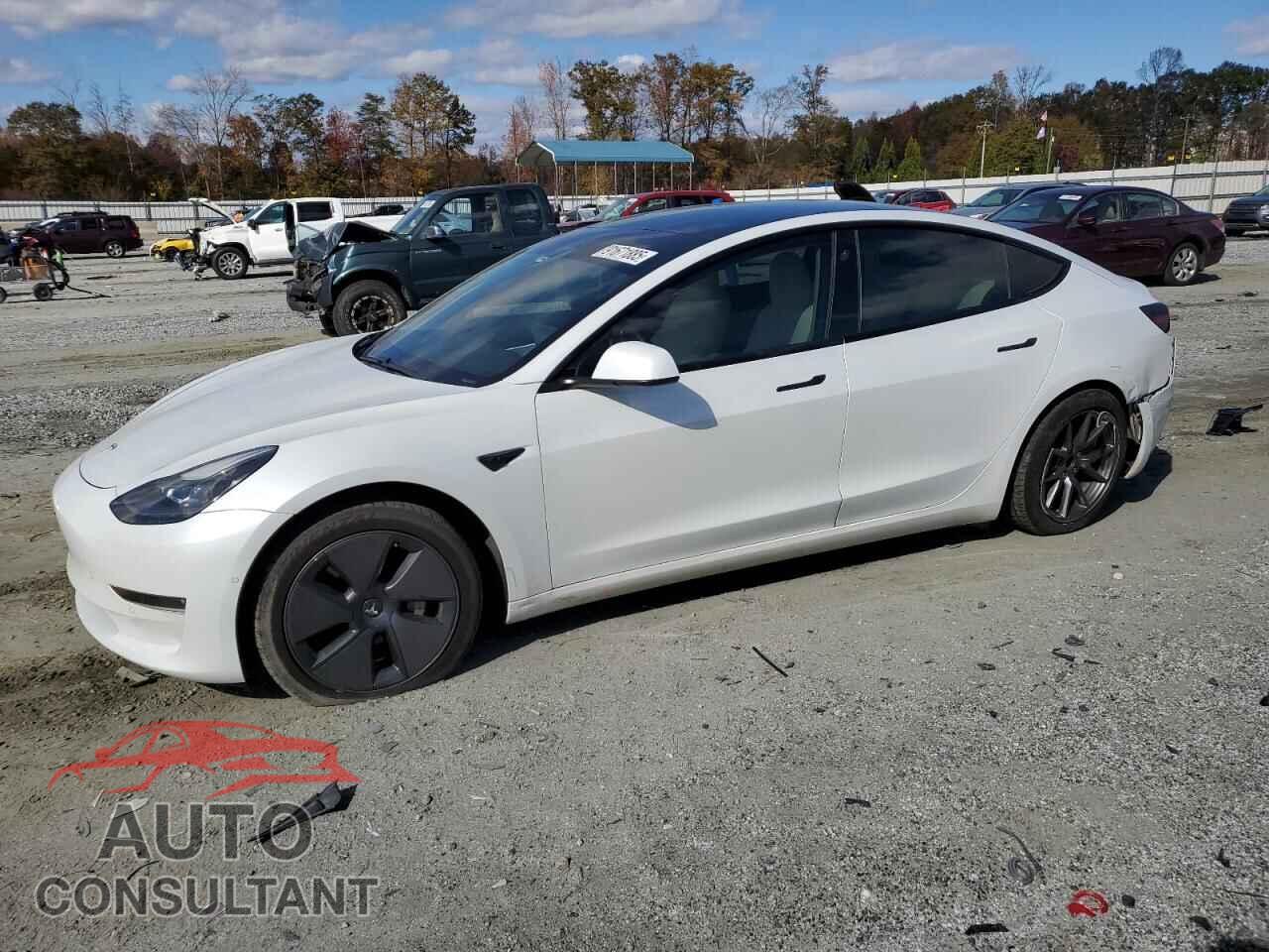 TESLA MODEL 3 2021 - 5YJ3E1EB4MF903354