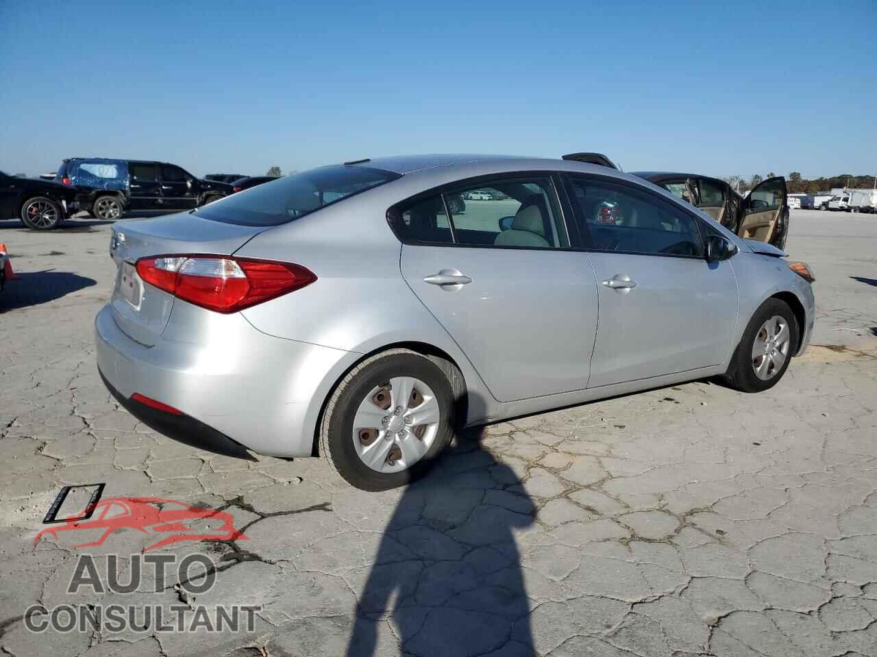 KIA FORTE 2015 - KNAFK4A67F5423259