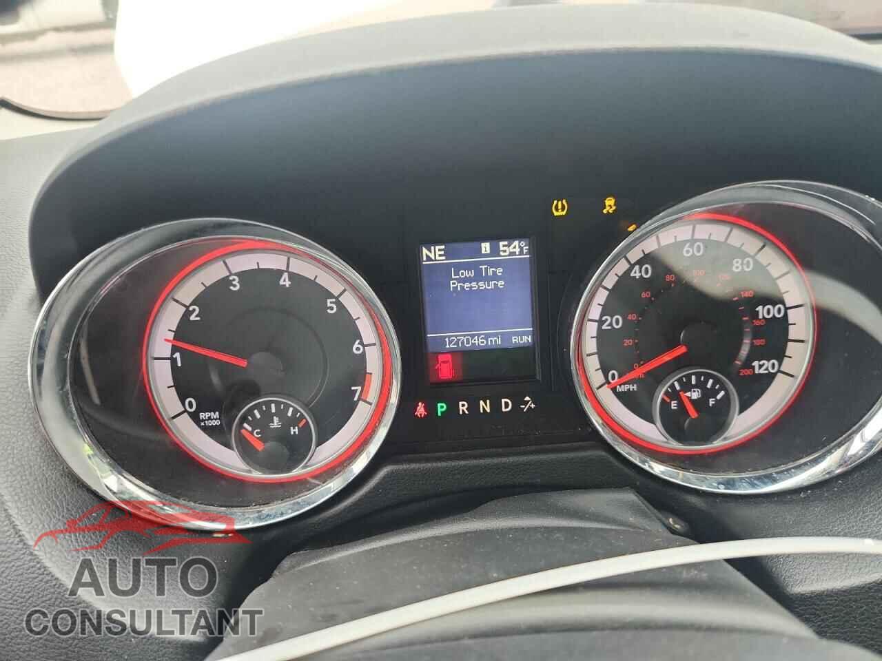 DODGE CARAVAN 2011 - 2D4RN5DG8BR657010