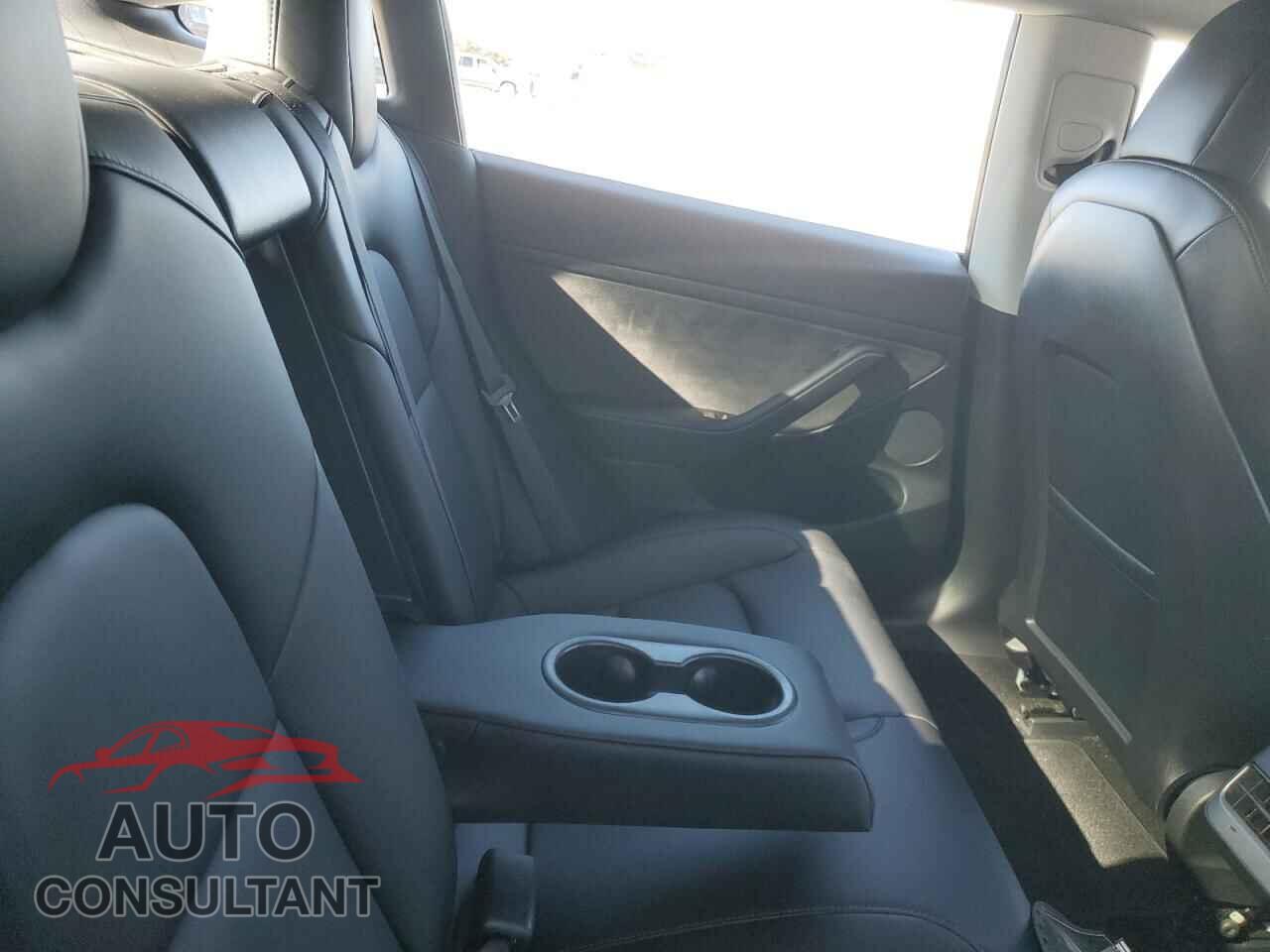 TESLA MODEL 3 2021 - 5YJ3E1EB6MF054912