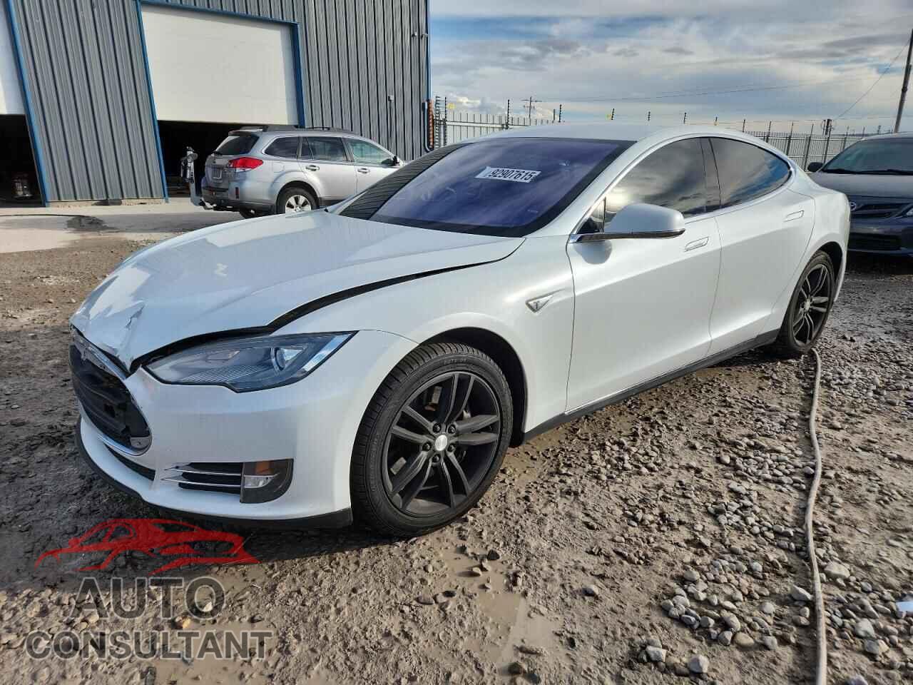 TESLA MODEL S 2013 - 5YJSA1CG7DFP24649