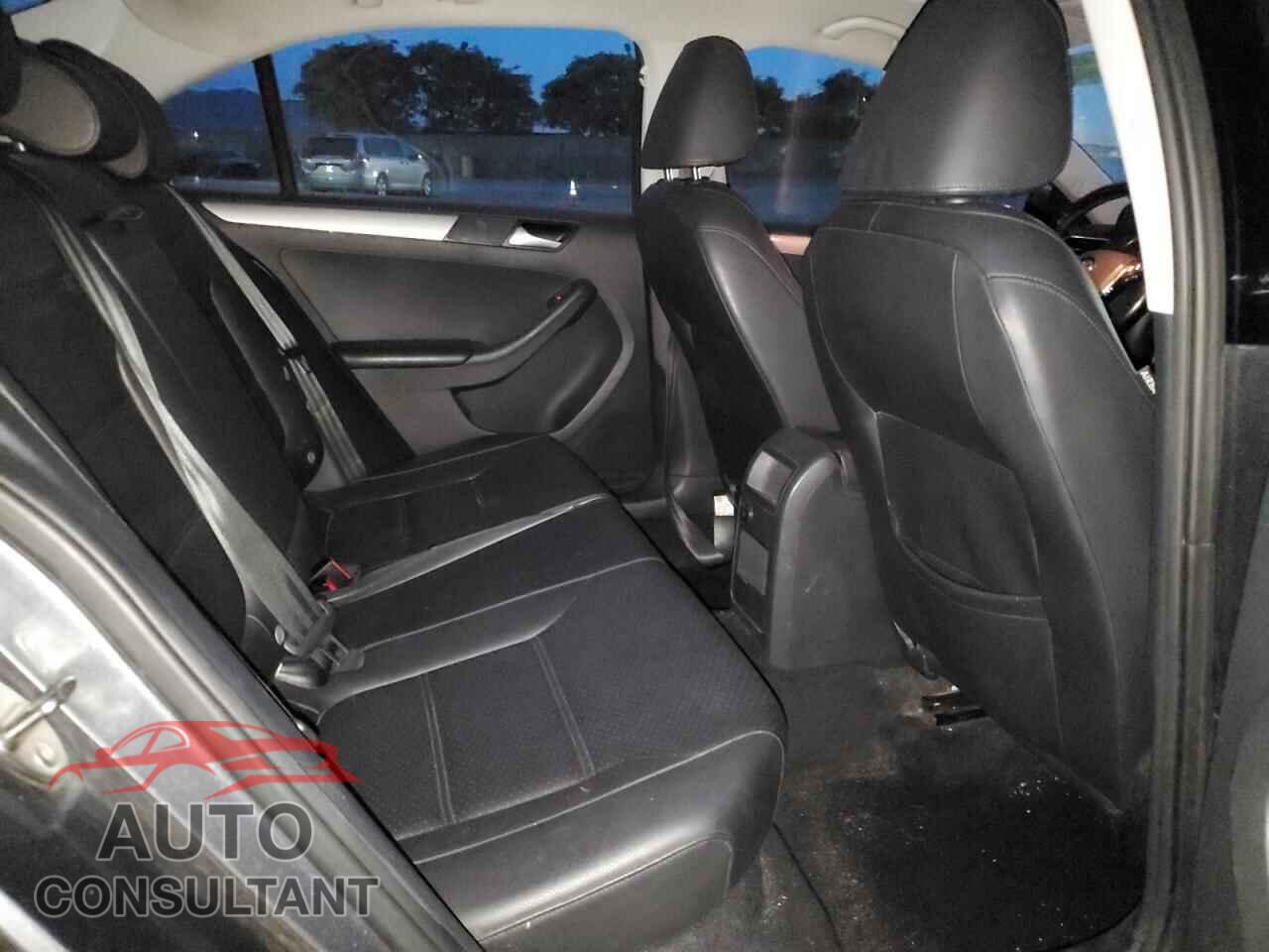 VOLKSWAGEN JETTA 2017 - 3VWDB7AJ2HM346441