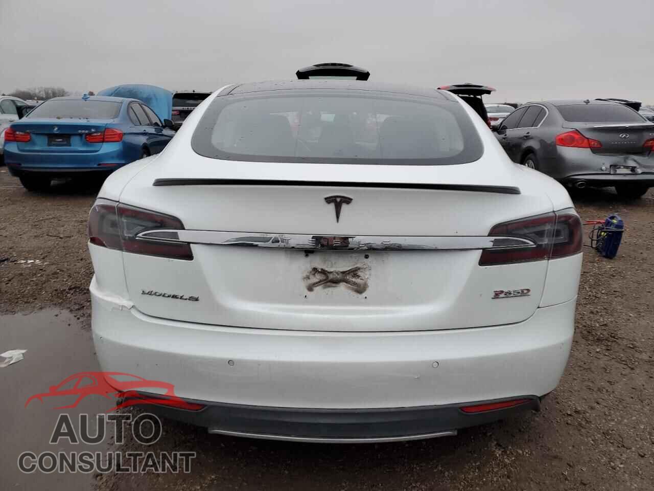 TESLA MODEL S 2014 - 5YJSA1H24EFP68395