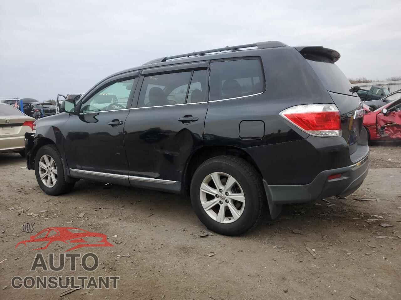 TOYOTA HIGHLANDER 2013 - 5TDBK3EH8DS183816