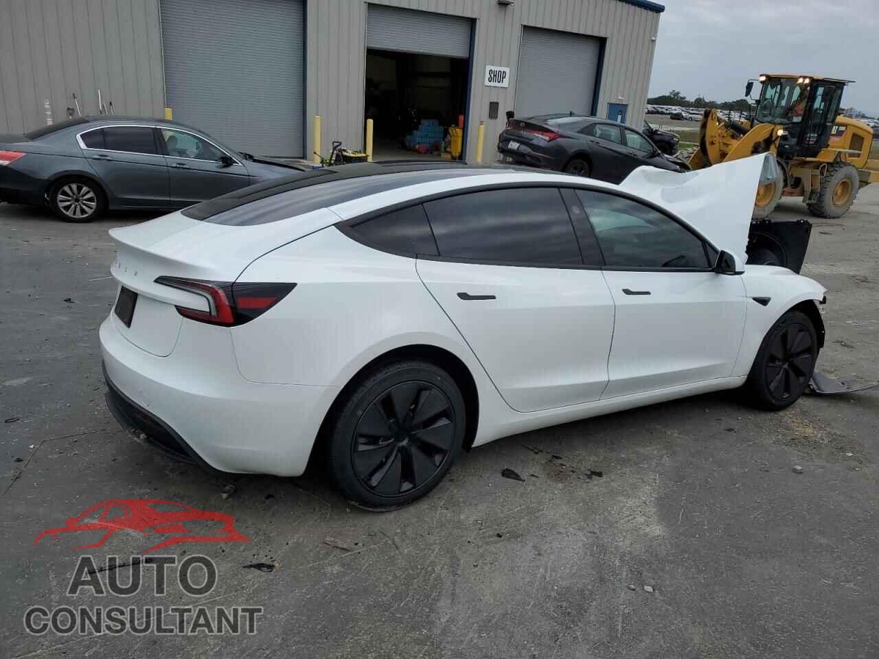 TESLA MODEL 3 2025 - 5YJ3E1EA2SF023046
