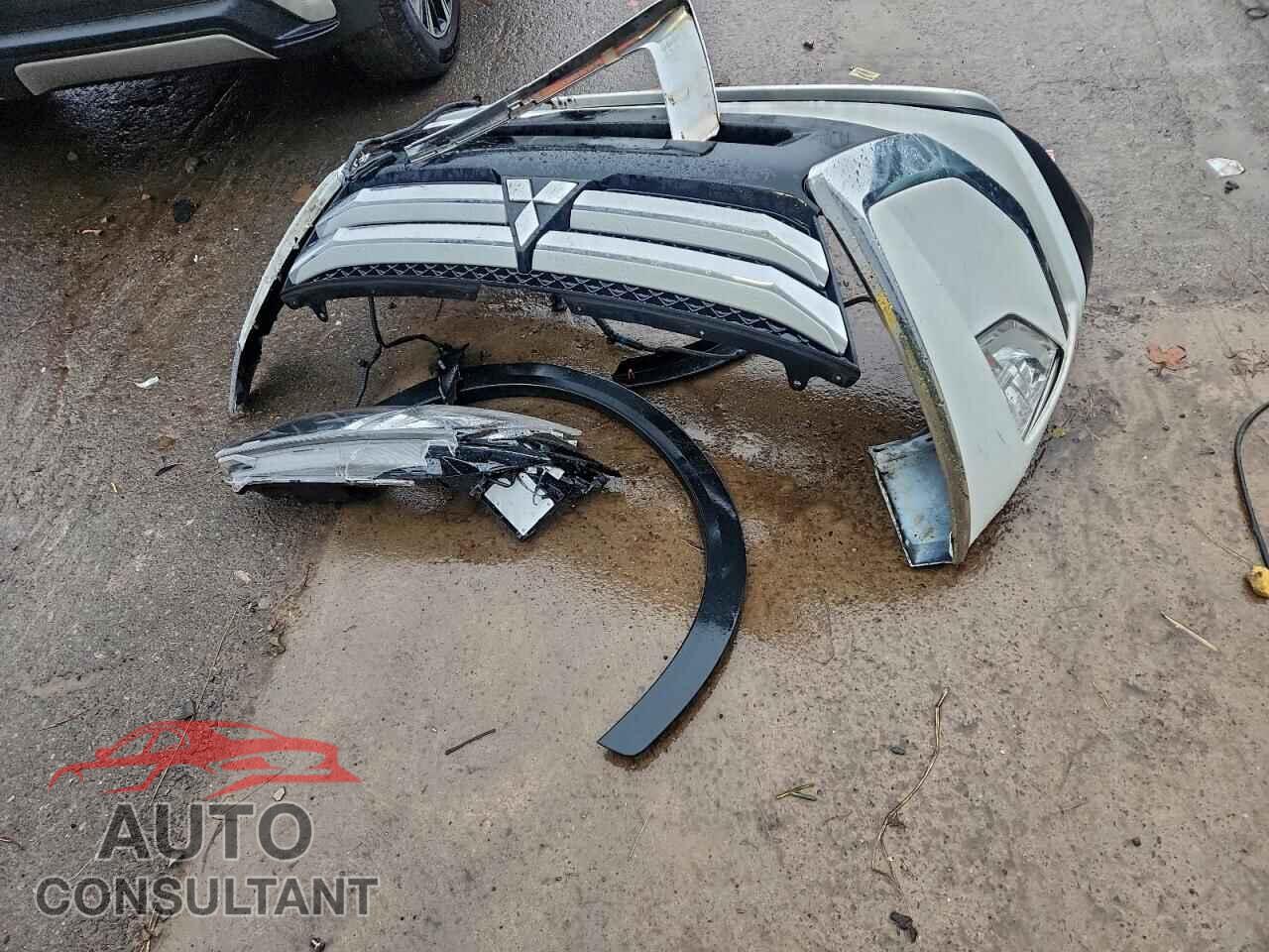 MITSUBISHI ECLIPSE 2018 - JA4AT5AA0JZ048847