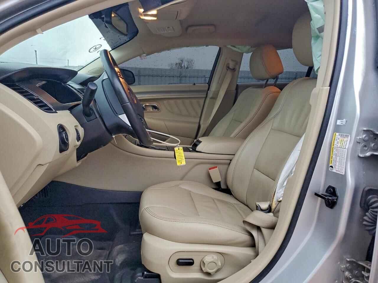 FORD TAURUS 2017 - 1FAHP2E89HG121451