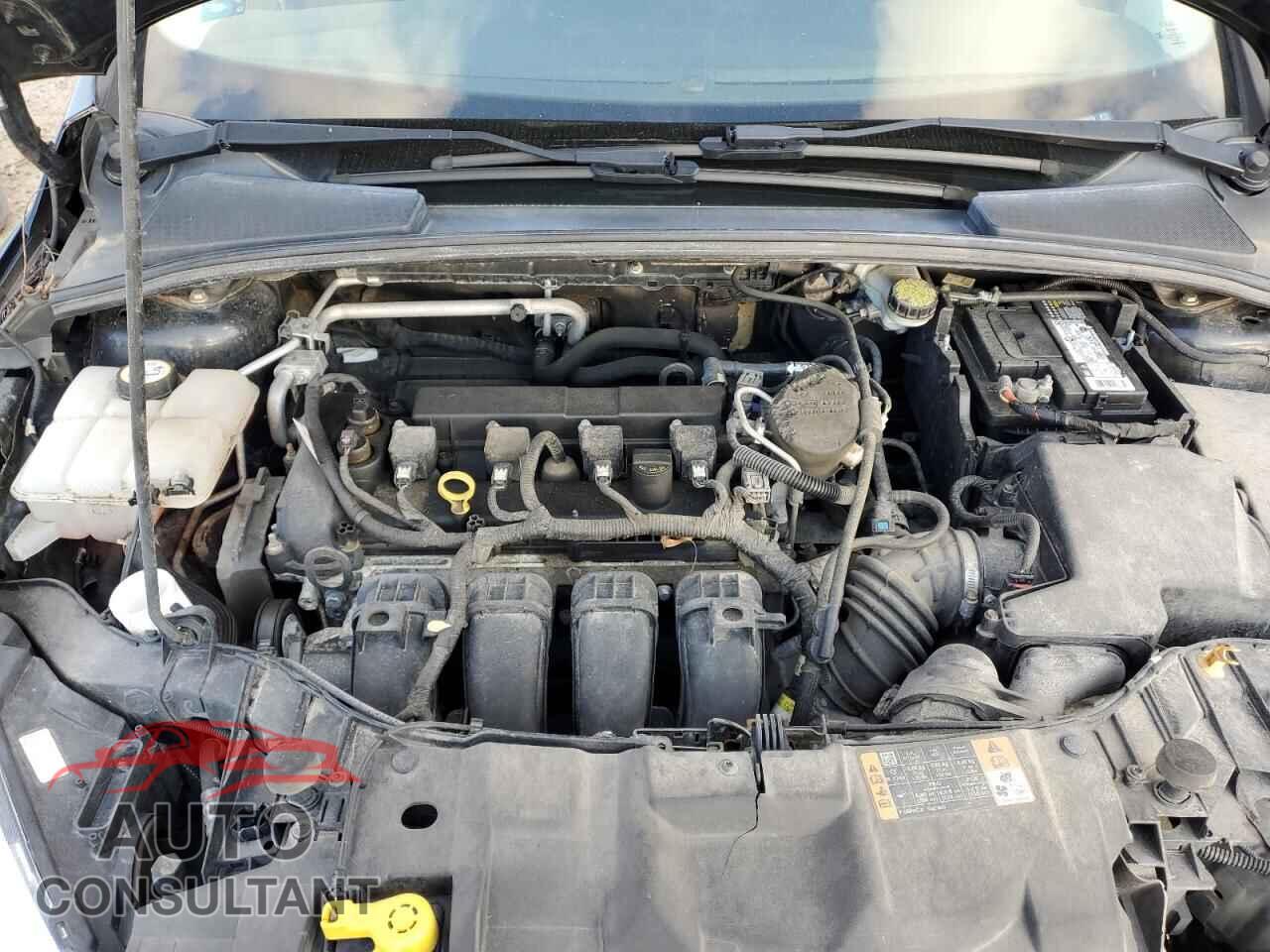 FORD FOCUS 2015 - 1FADP3F23FL369939