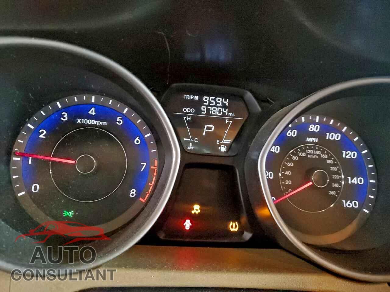 HYUNDAI ELANTRA 2013 - KMHDH4AE3DU933574