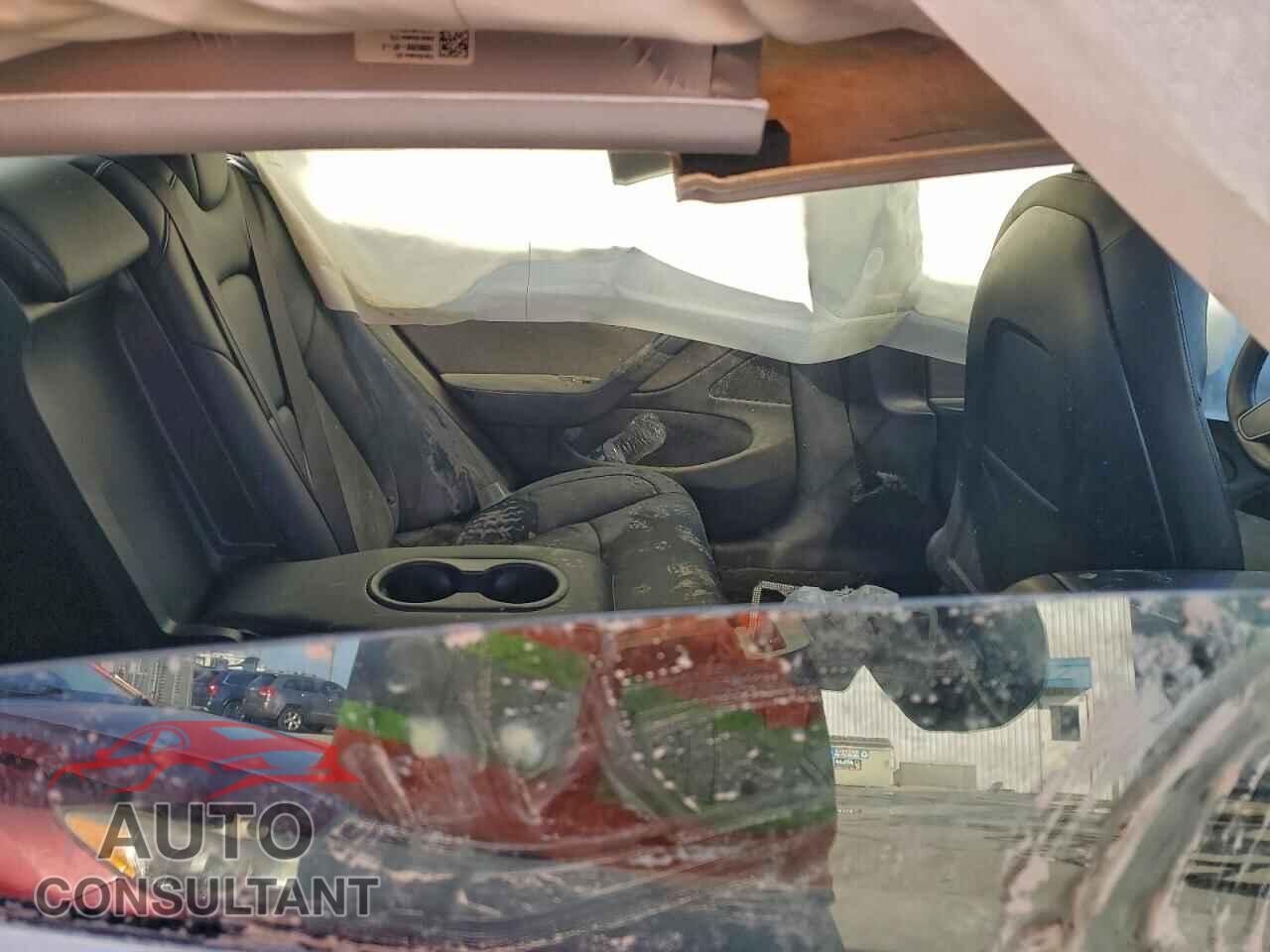 TESLA MODEL 3 2018 - 5YJ3E1EA1JF052925