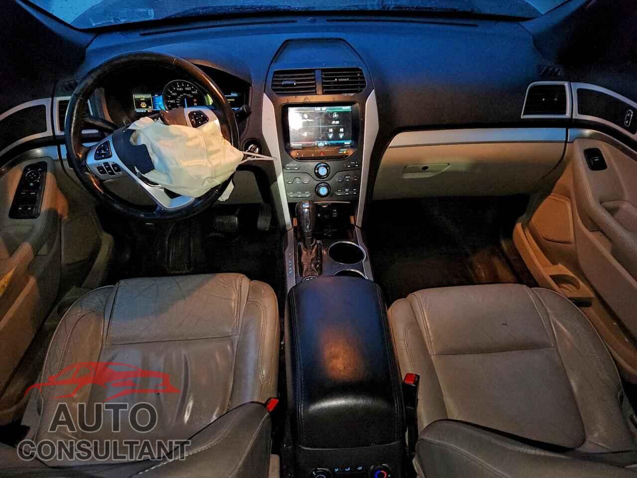 FORD EXPLORER 2011 - 1FMHK8D83BGA21295