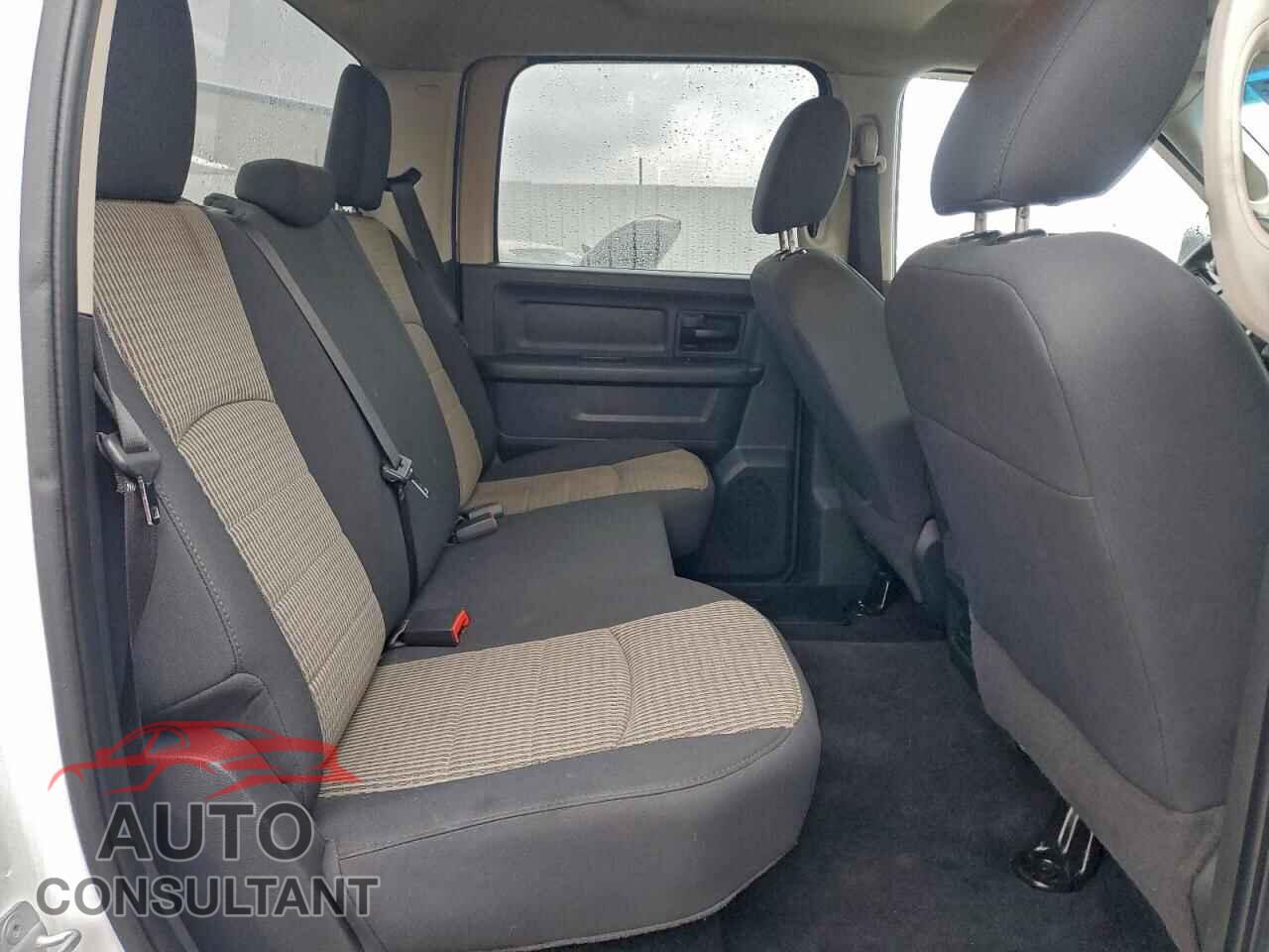 DODGE RAM 1500 2012 - 1C6RD7KT2CS144564