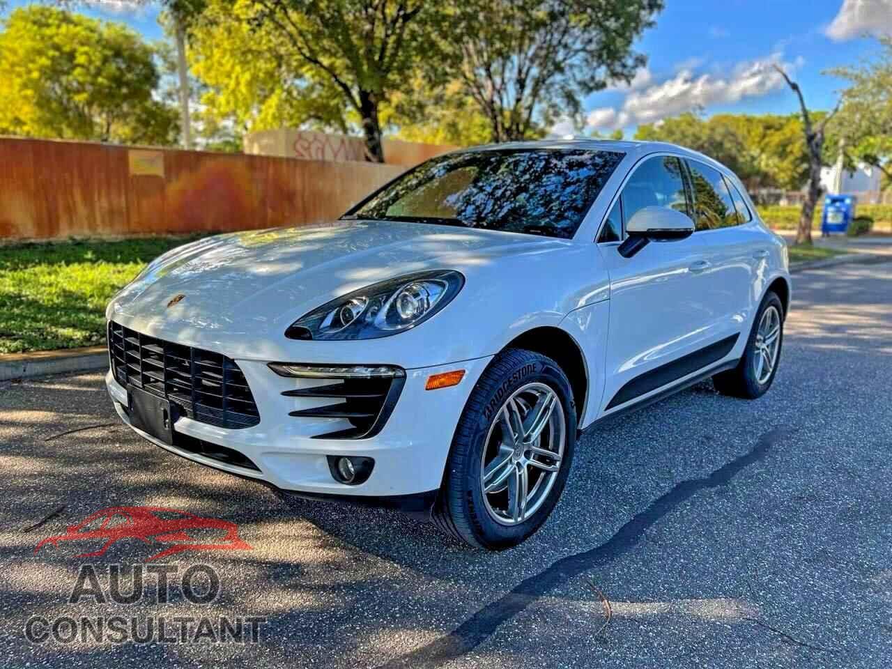 PORSCHE MACAN 2016 - WP1AB2A56GLB56328