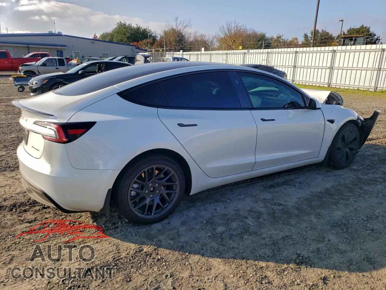 TESLA MODEL 3 2024 - 5YJ3E1EB6RF813324