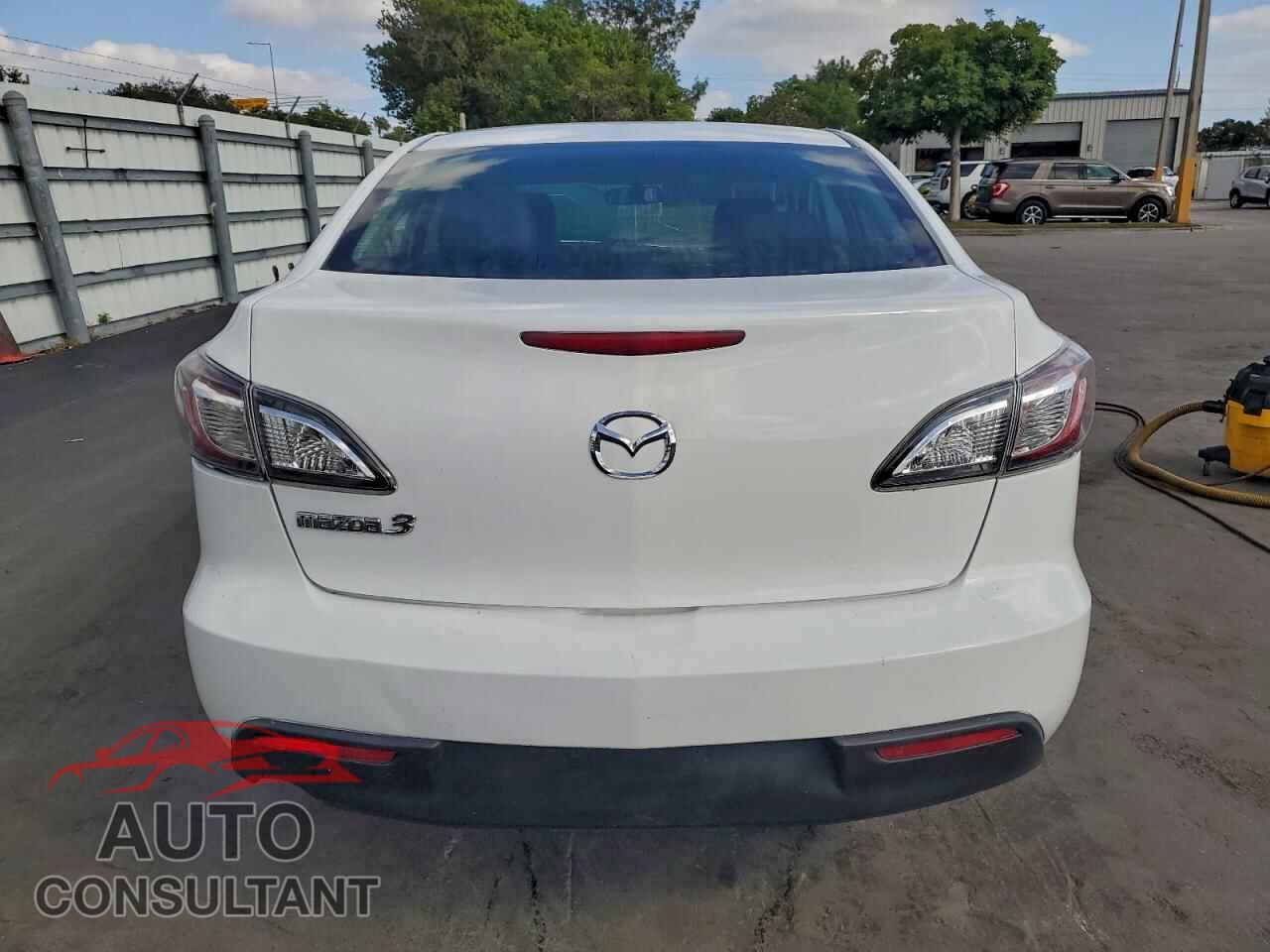 MAZDA 3 2011 - JM1BL1VF5B1470203