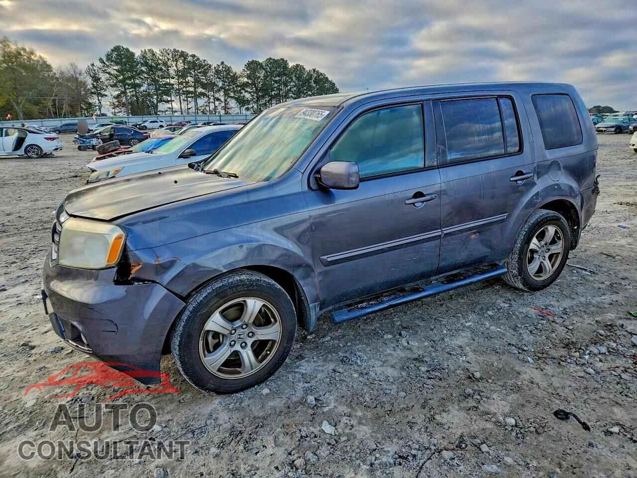 HONDA PILOT 2015 - 5FNYF3H45FB009135
