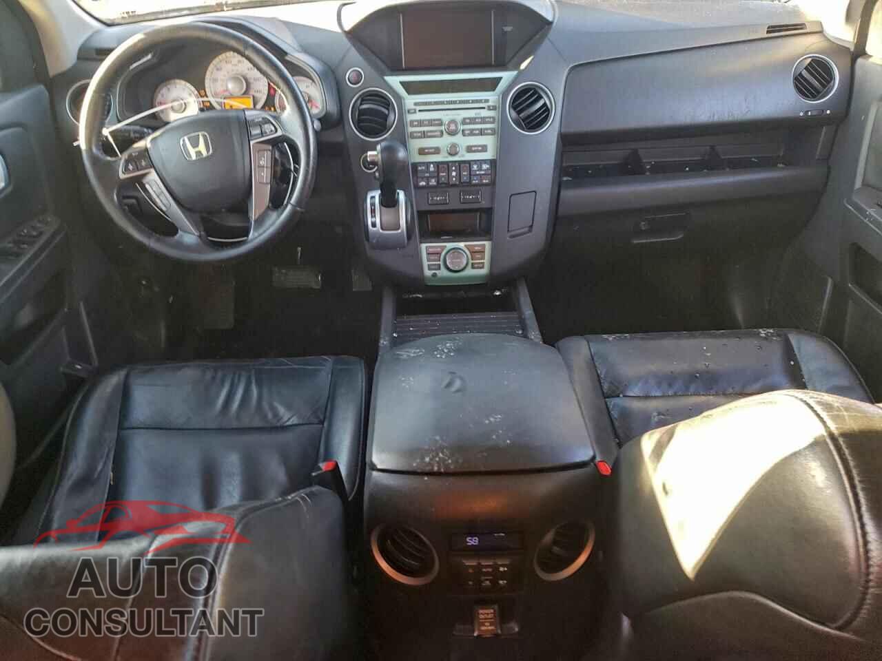 HONDA PILOT 2011 - 5FNYF4H72BB005277