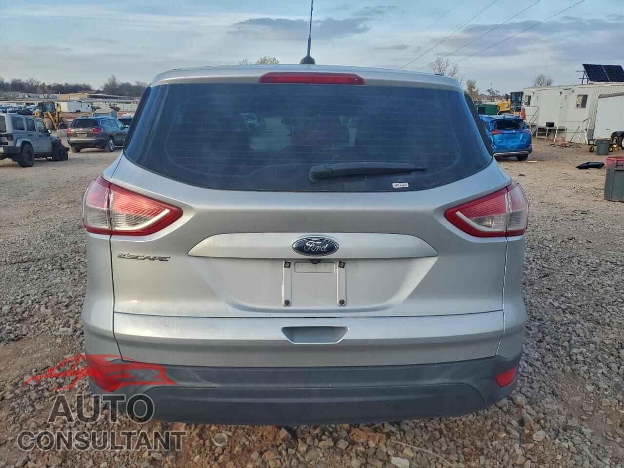 FORD ESCAPE 2015 - 1FMCU0F72FUC42663