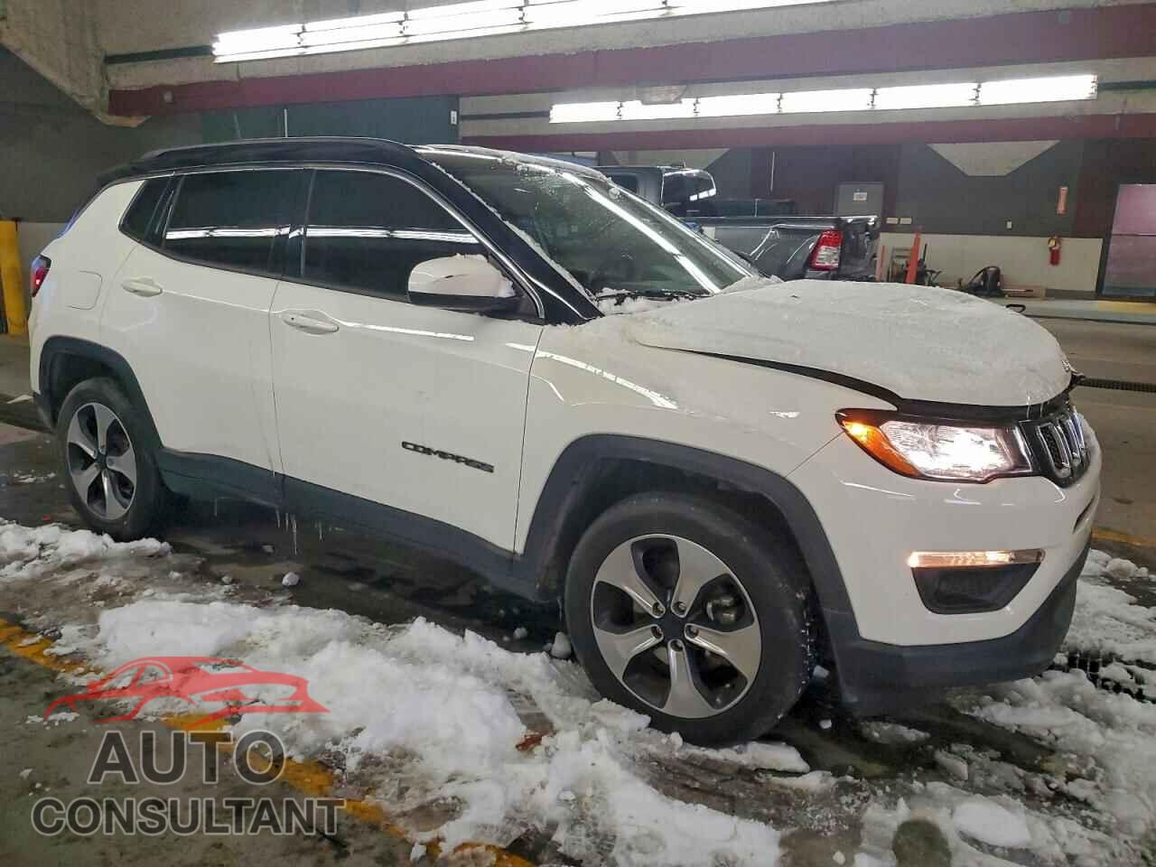 JEEP COMPASS 2018 - 3C4NJDBB0JT101035