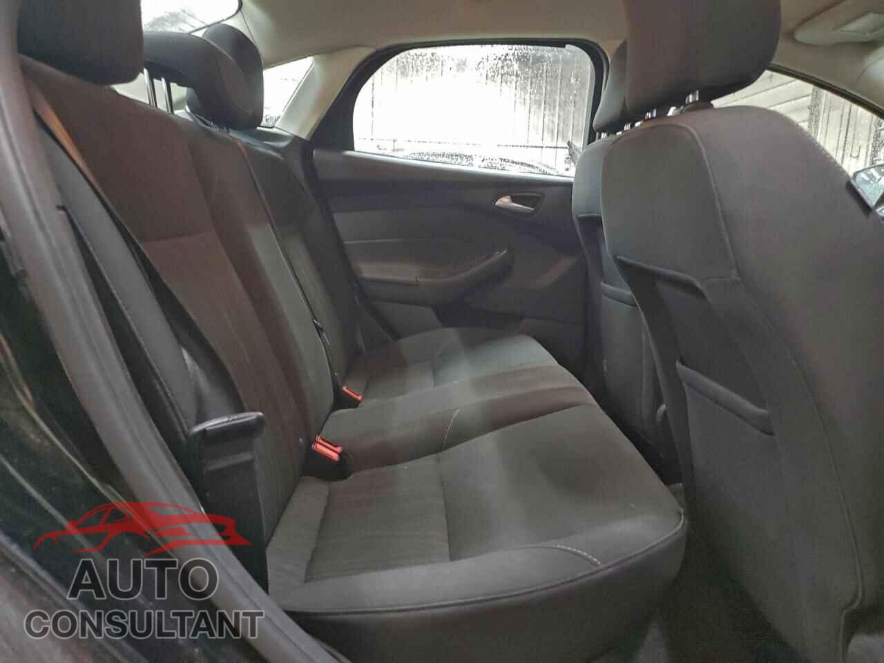 FORD FOCUS 2016 - 1FADP3F21GL385123