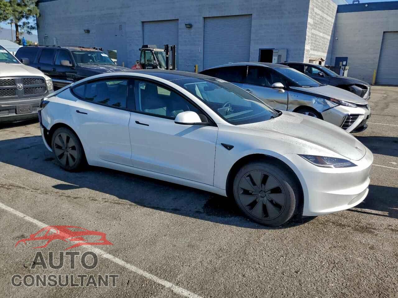 TESLA MODEL 3 2024 - 5YJ3E1EA2RF858168