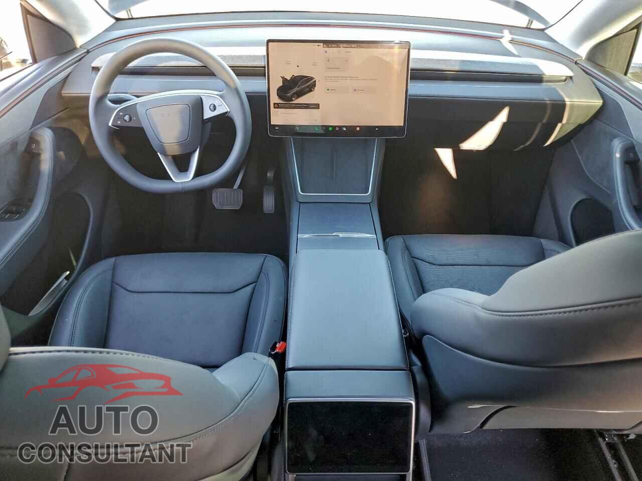 TESLA MODEL Y 2026 - 7SAYGDEE2TF367761