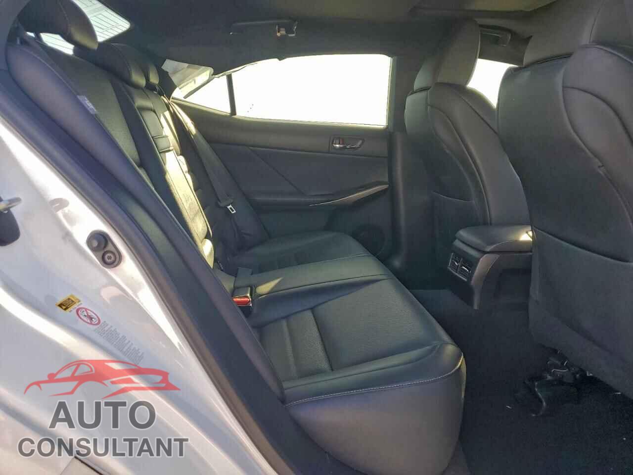 LEXUS IS 2015 - JTHBF1D22F5081621