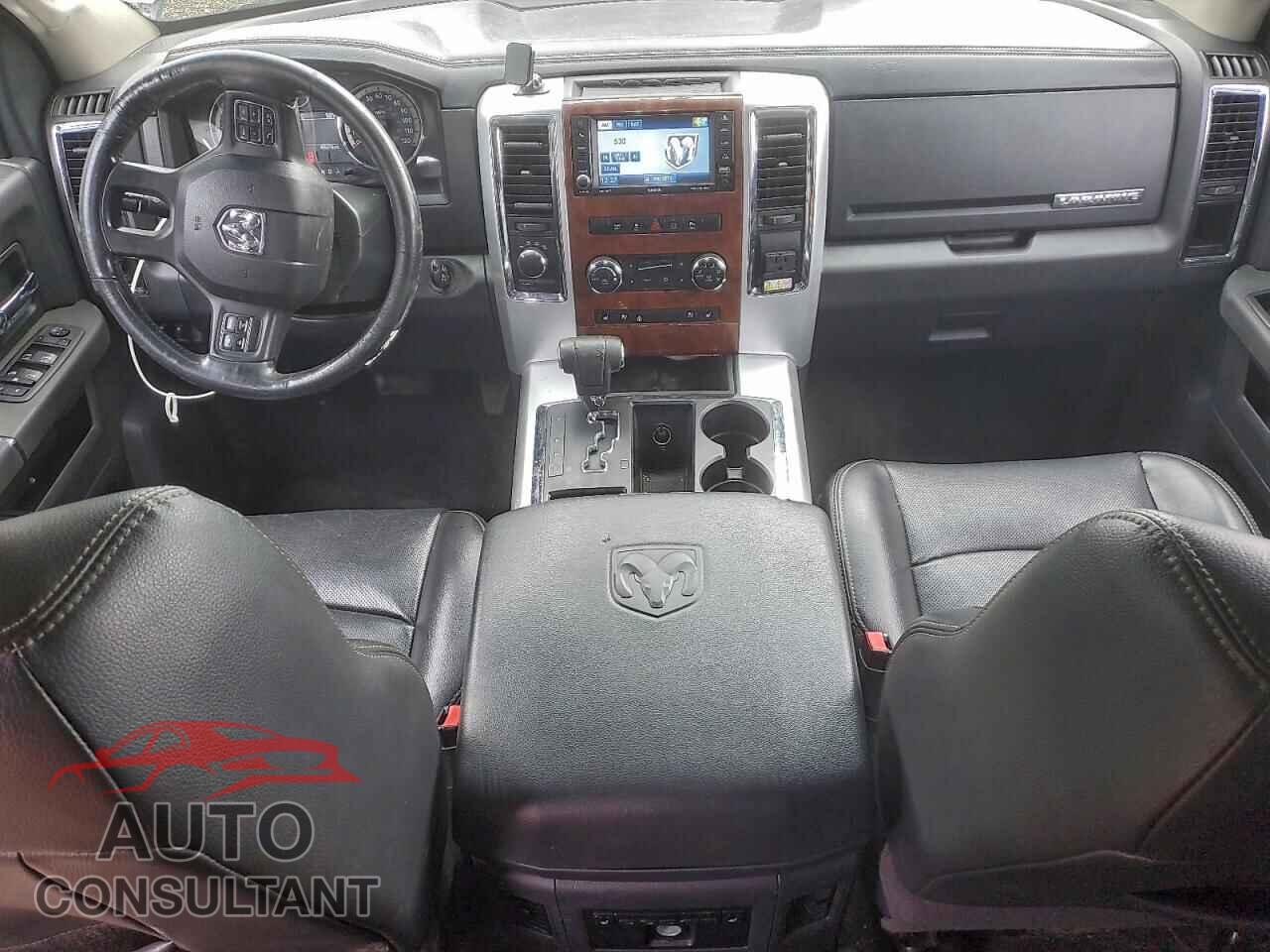 DODGE RAM 1500 2012 - 1C6RD7NT5CS202176