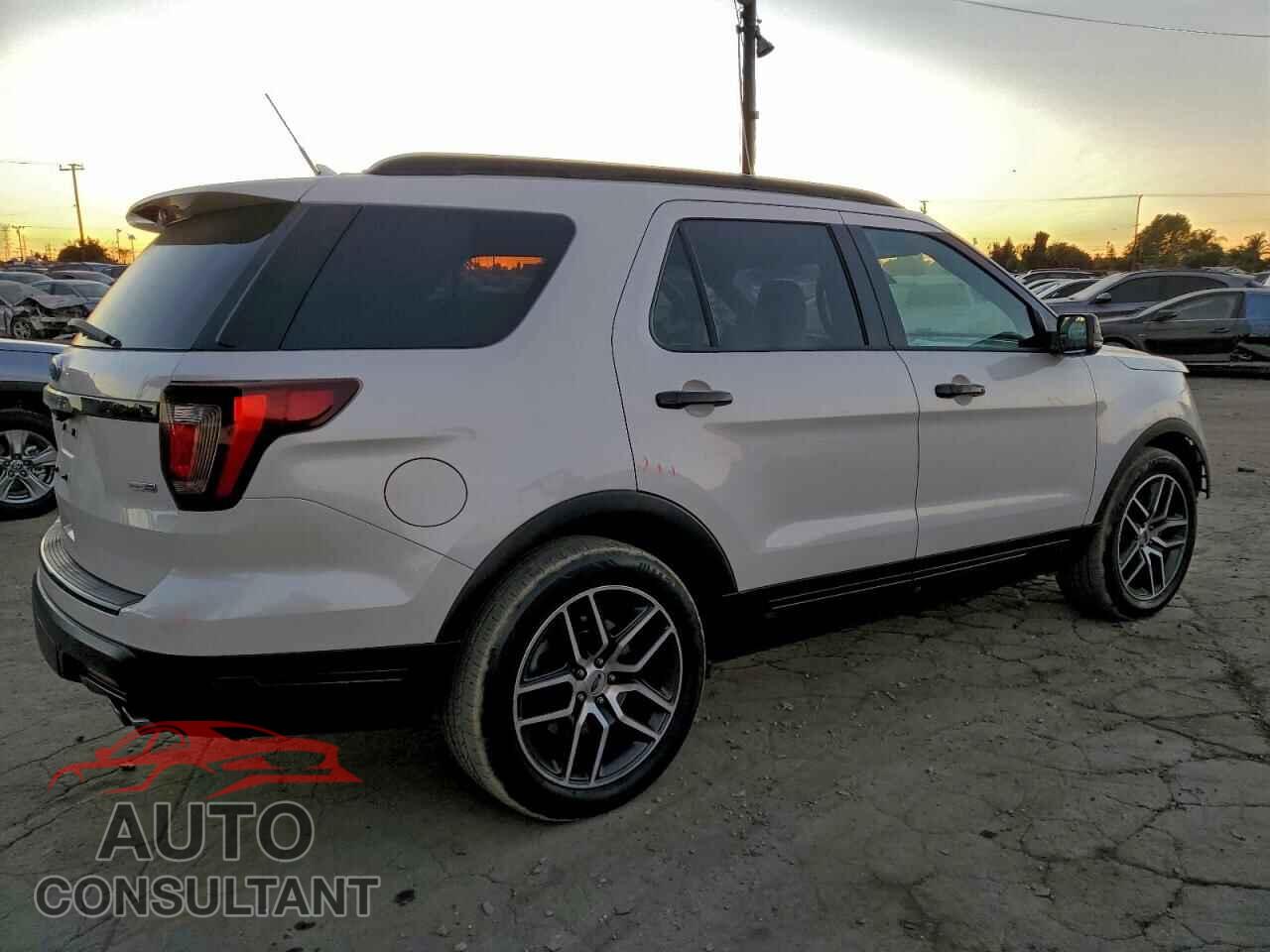 FORD EXPLORER 2018 - 1FM5K8GT1JGB56566