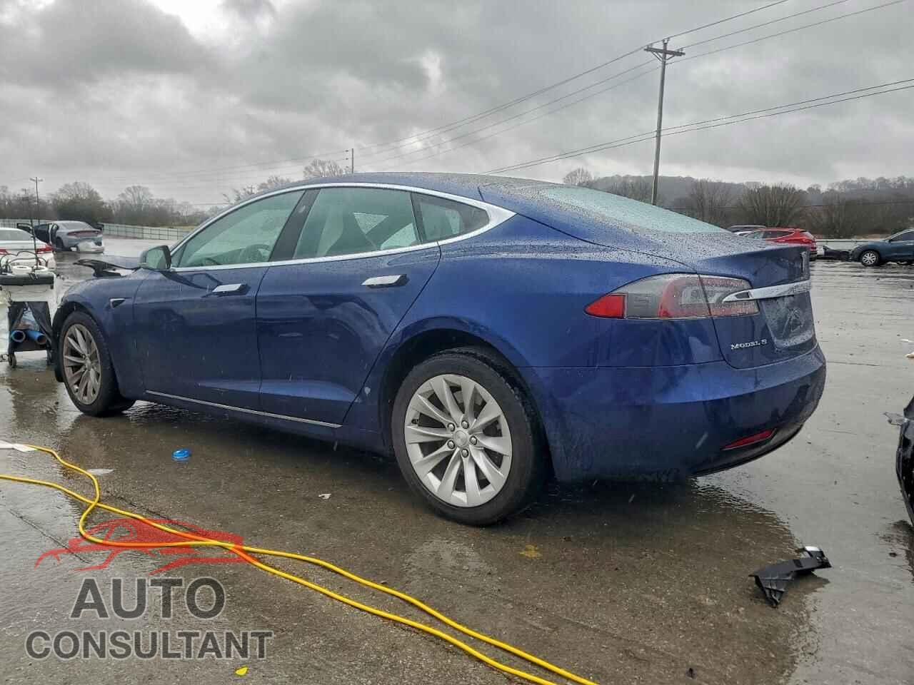 TESLA MODEL S 2018 - 5YJSA1E28JF283787