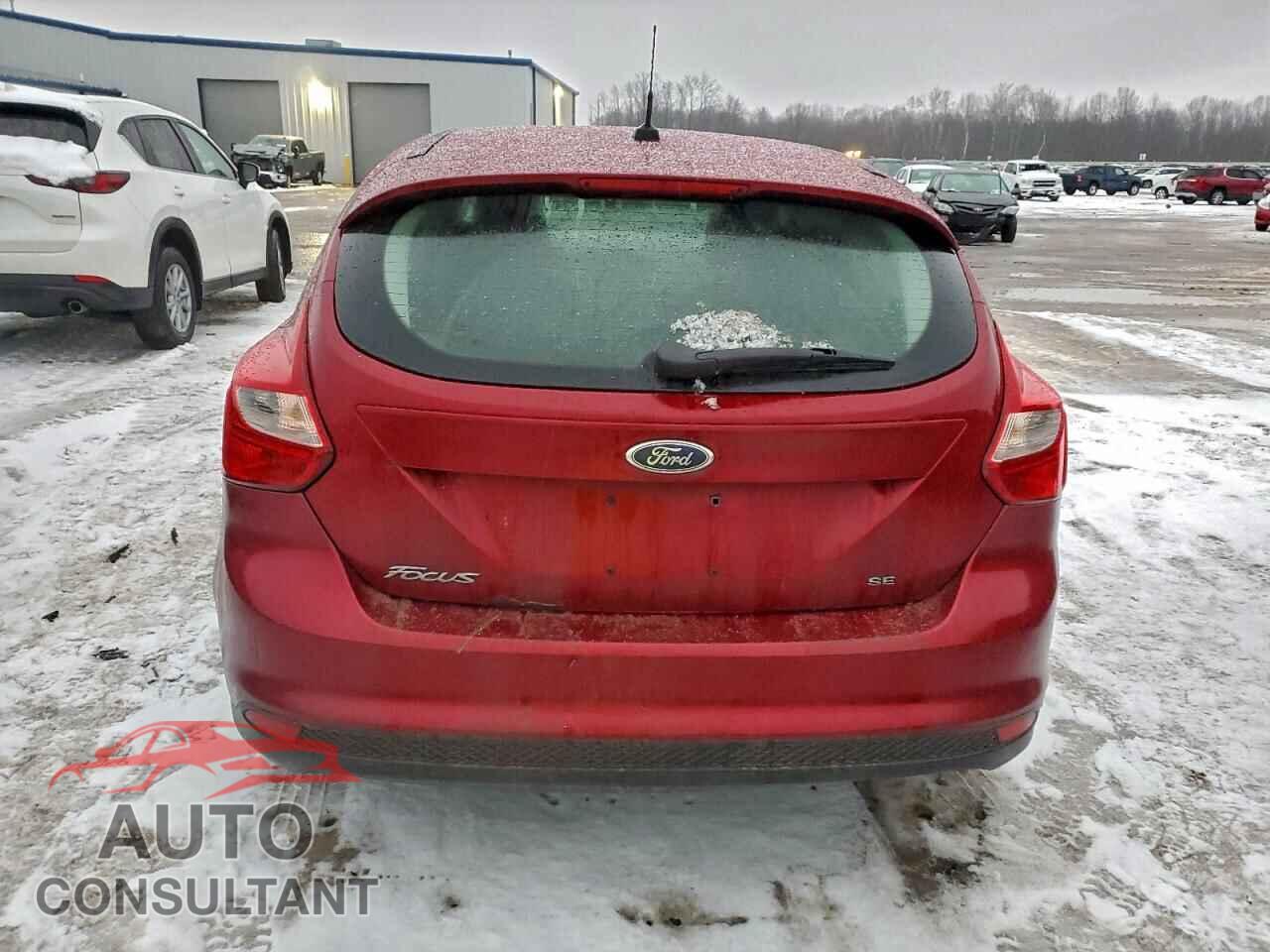 FORD FOCUS 2014 - 1FADP3K26EL212975