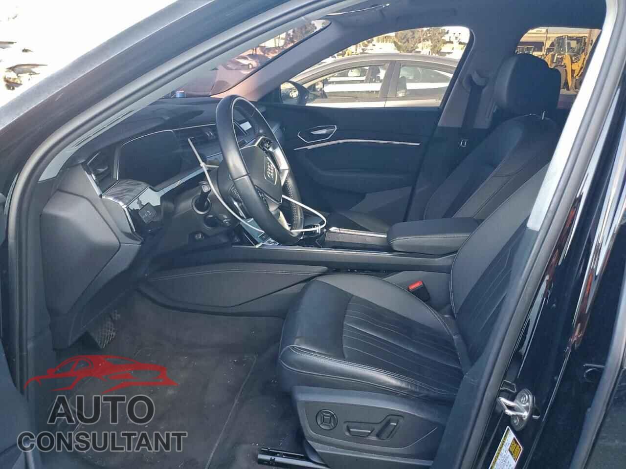 AUDI E-TRON 2021 - WA1AAAGE3MB024869