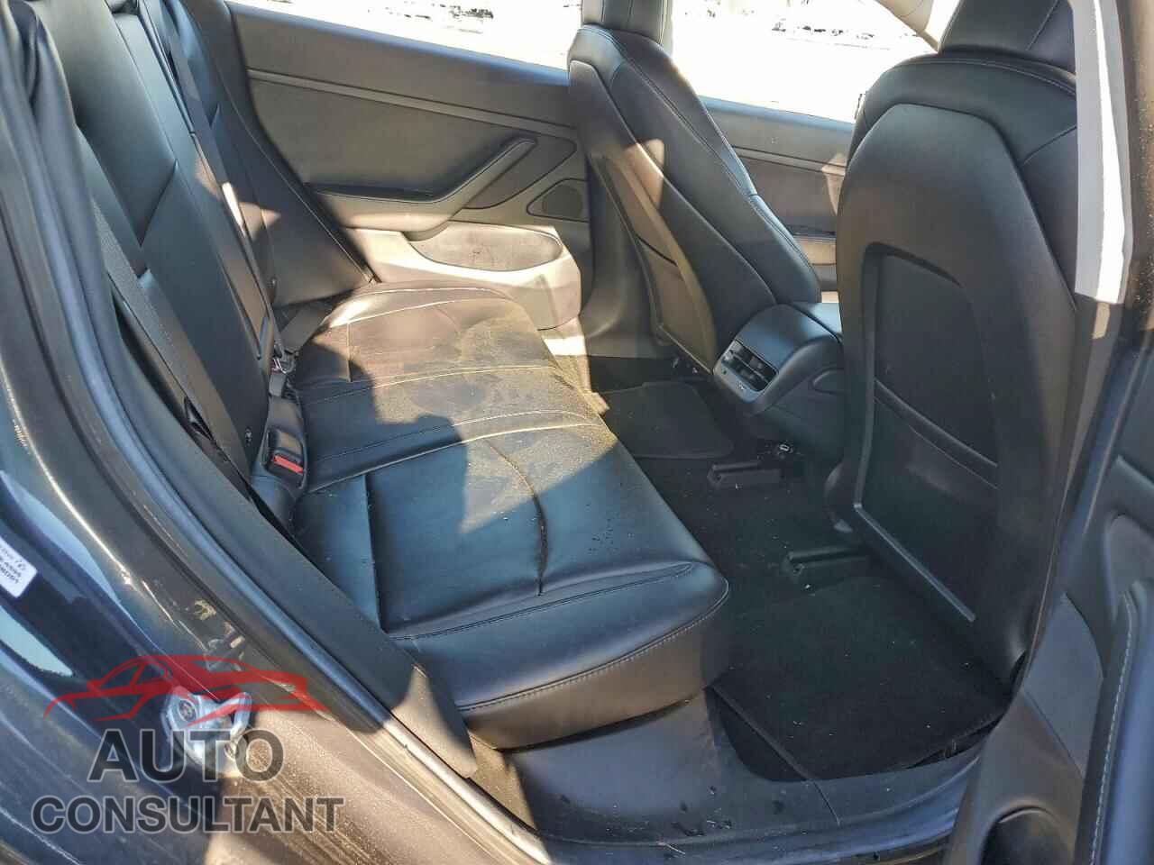 TESLA MODEL 3 2017 - 5YJ3E1EA6HF000099
