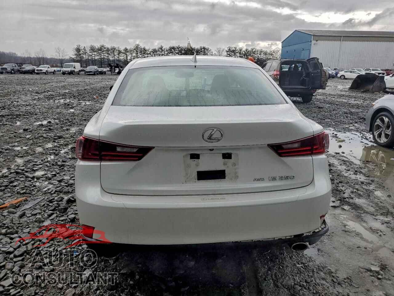LEXUS IS 2015 - JTHCF1D21F5019129