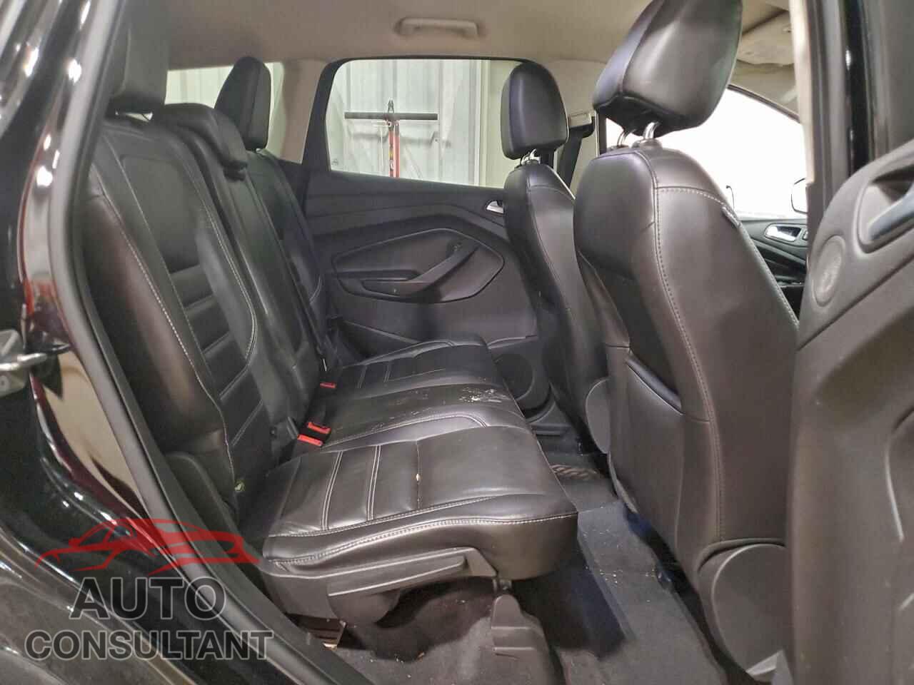 FORD ESCAPE 2017 - 1FMCU9JD7HUB29618