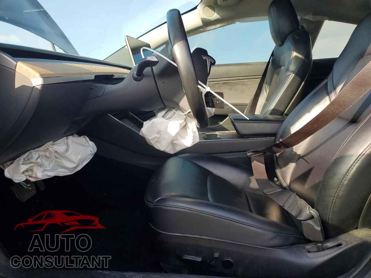 TESLA MODEL 3 2018 - 5YJ3E1EA4JF052918