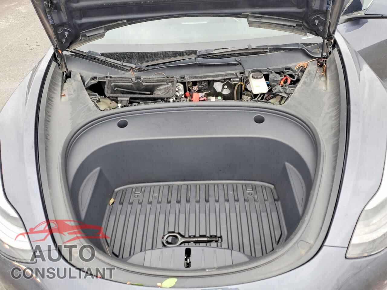 TESLA MODEL 3 2023 - 5YJ3E1EC0PF499157